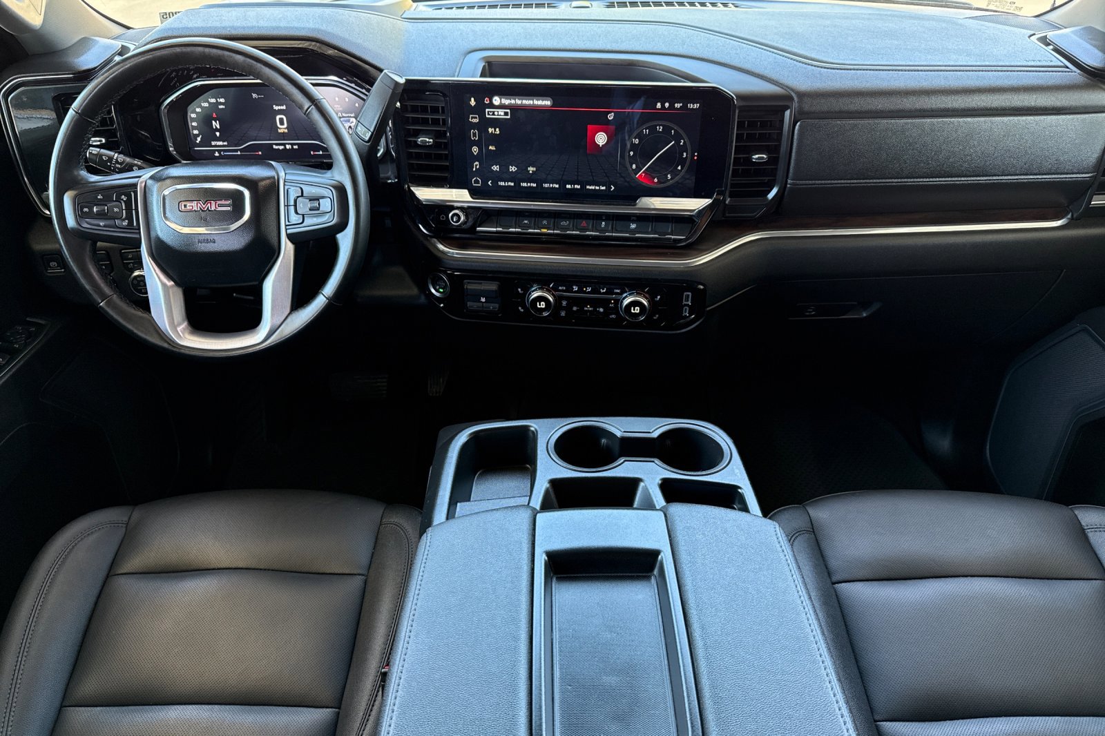 Used 2025 GMC Sierra 1500 SLT image 17