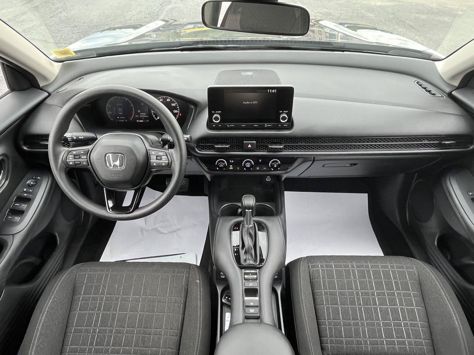 Certified 2024 Honda HR-V LX image 21
