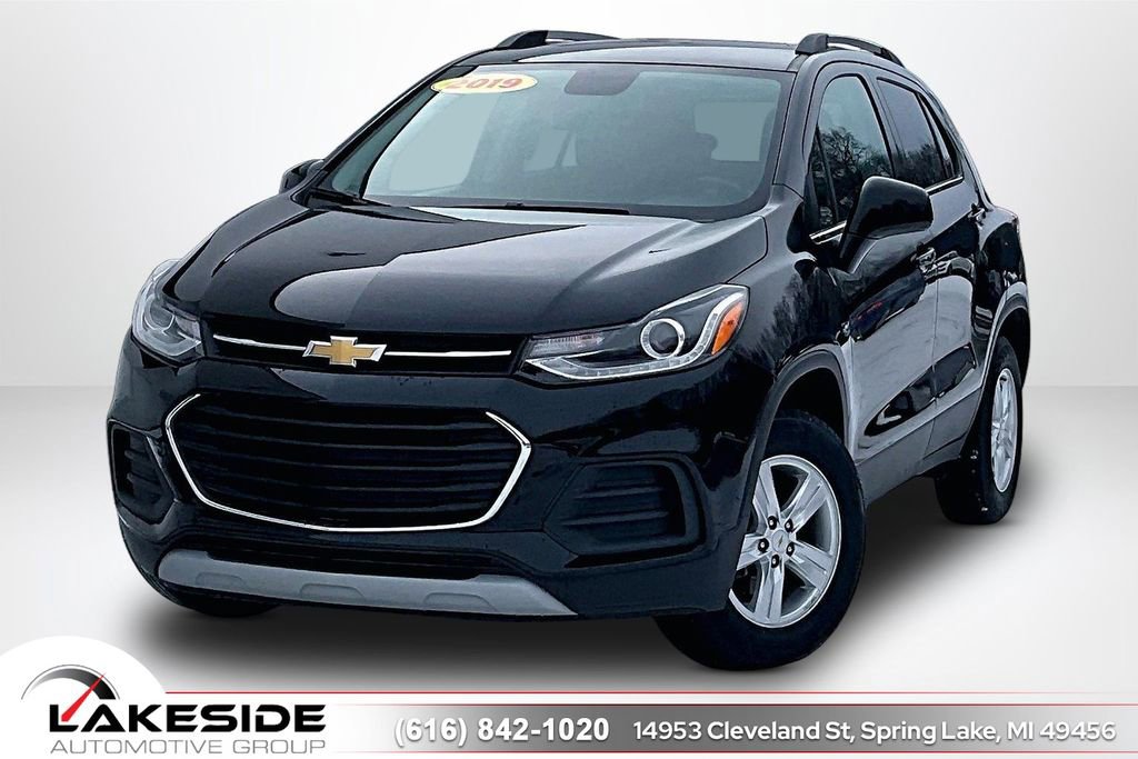 Used 2019 Chevrolet Trax LT w/ LT Convenience Package image 1