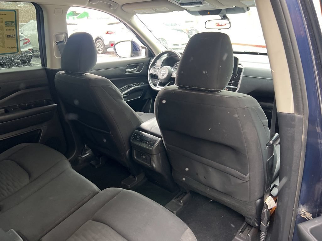 Used 2022 Nissan Pathfinder SV AWD/4WD image 23