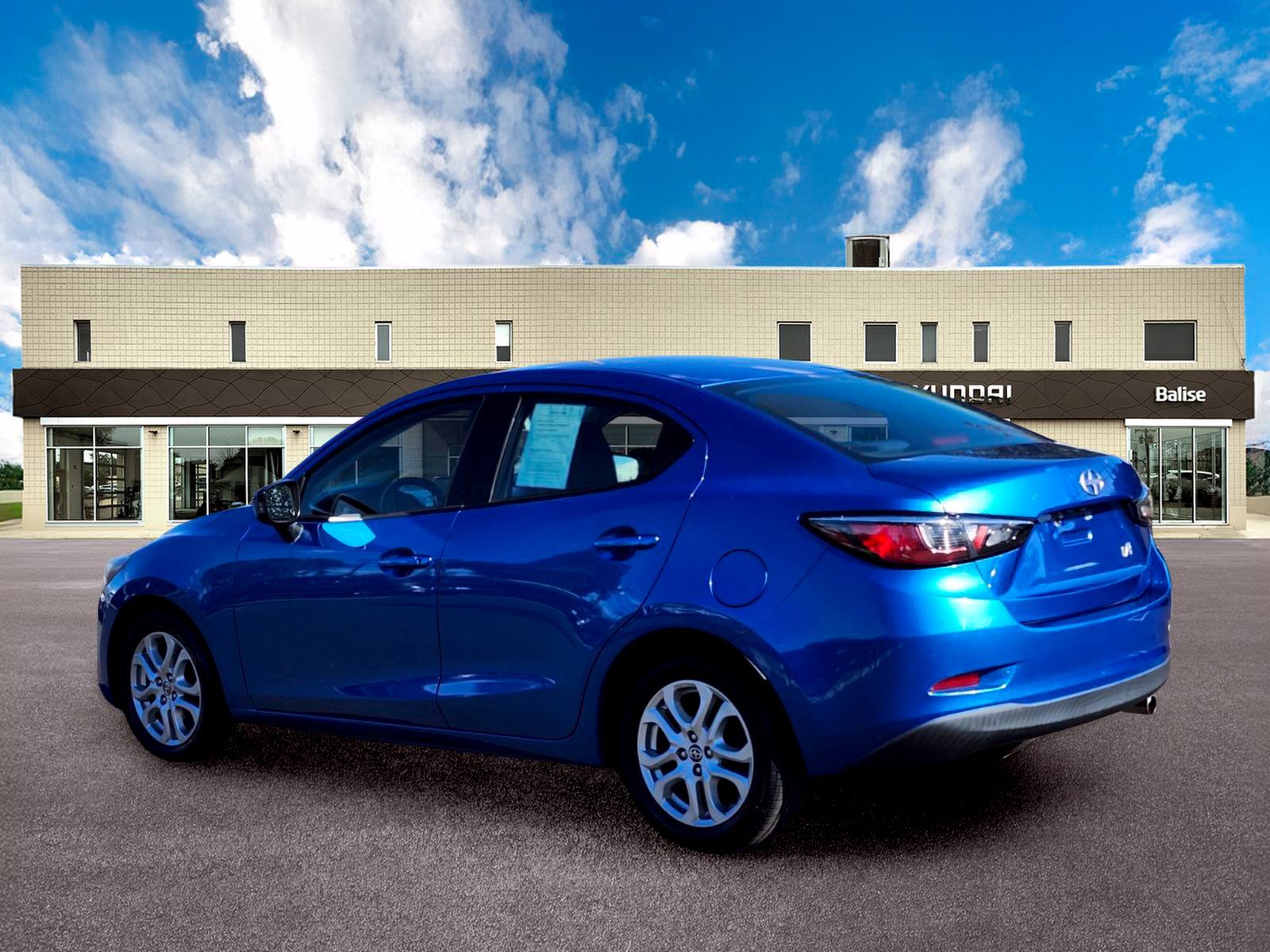 Used 2016 Scion iA FWD image 5