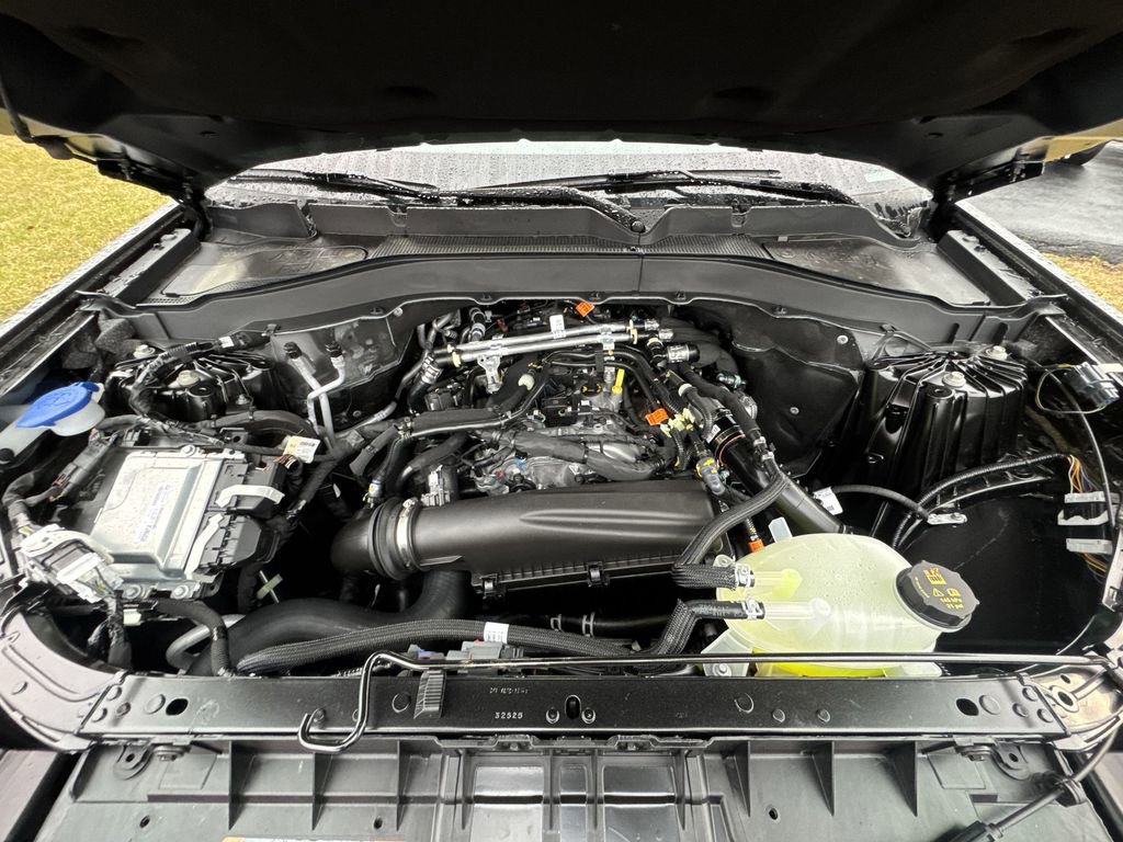 New 2026 Ford Explorer Active w/ Active Comfort Package image 26