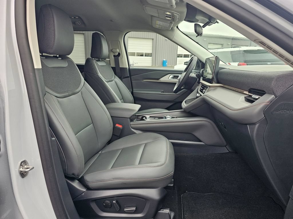 New 2026 Ford Explorer Active w/ Active Comfort Package AWD/4WD image 15