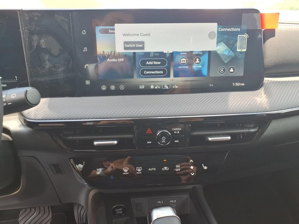 New 2026 Nissan Kicks SR w/ SR Premium Package AWD/4WD image 26