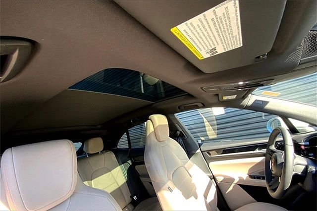 Certified 2025 Porsche Macan 4S Electric image 32