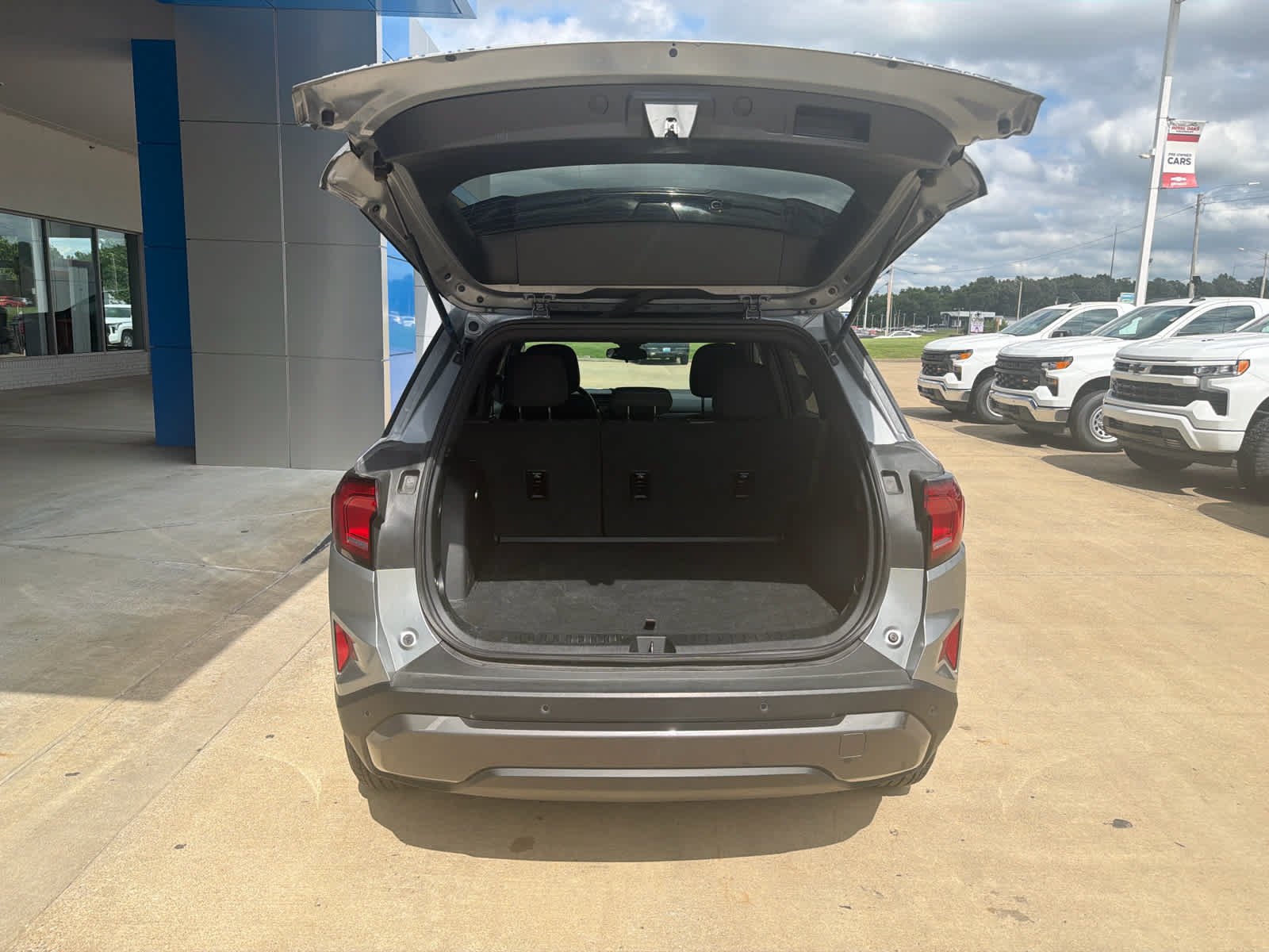 Used 2026 GMC Terrain Elevation AWD/4WD image 5