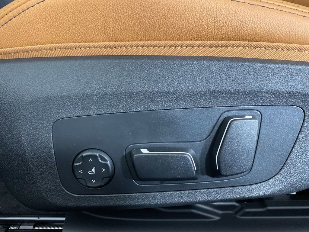 New 2026 BMW 440i xDrive Convertible w/ Premium Package image 9