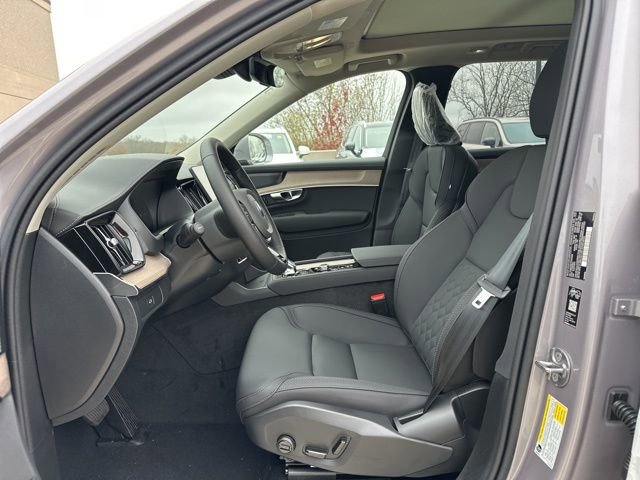 New 2026 Volvo XC90 B5 Plus w/ Protection Package Premier image 14