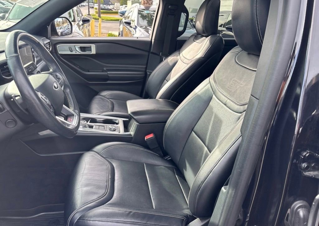 Used 2020 Ford Explorer ST image 5