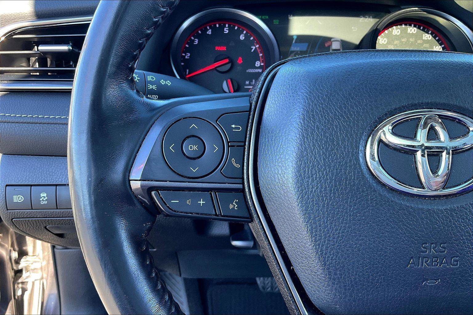 Used 2022 Toyota Camry XSE image 18