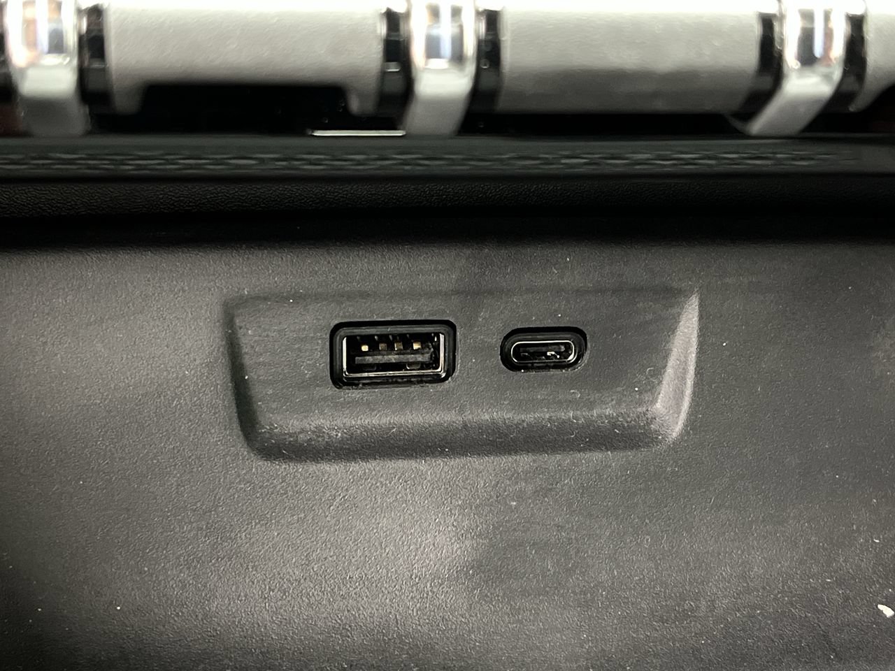 Certified 2025 GMC Terrain Elevation w/ Technology Package II AWD/4WD image 22