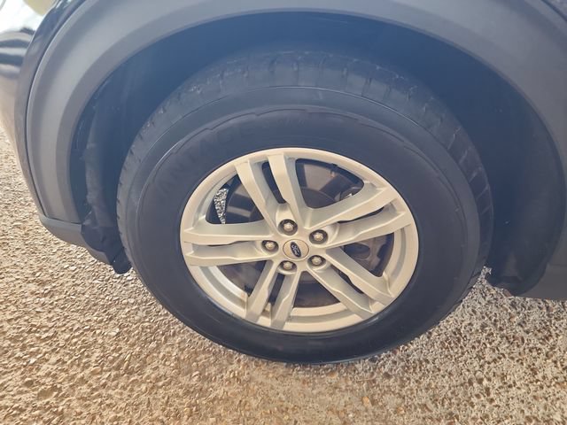 Used 2024 Ford Explorer XLT w/ Equipment Group 202A RWD image 24