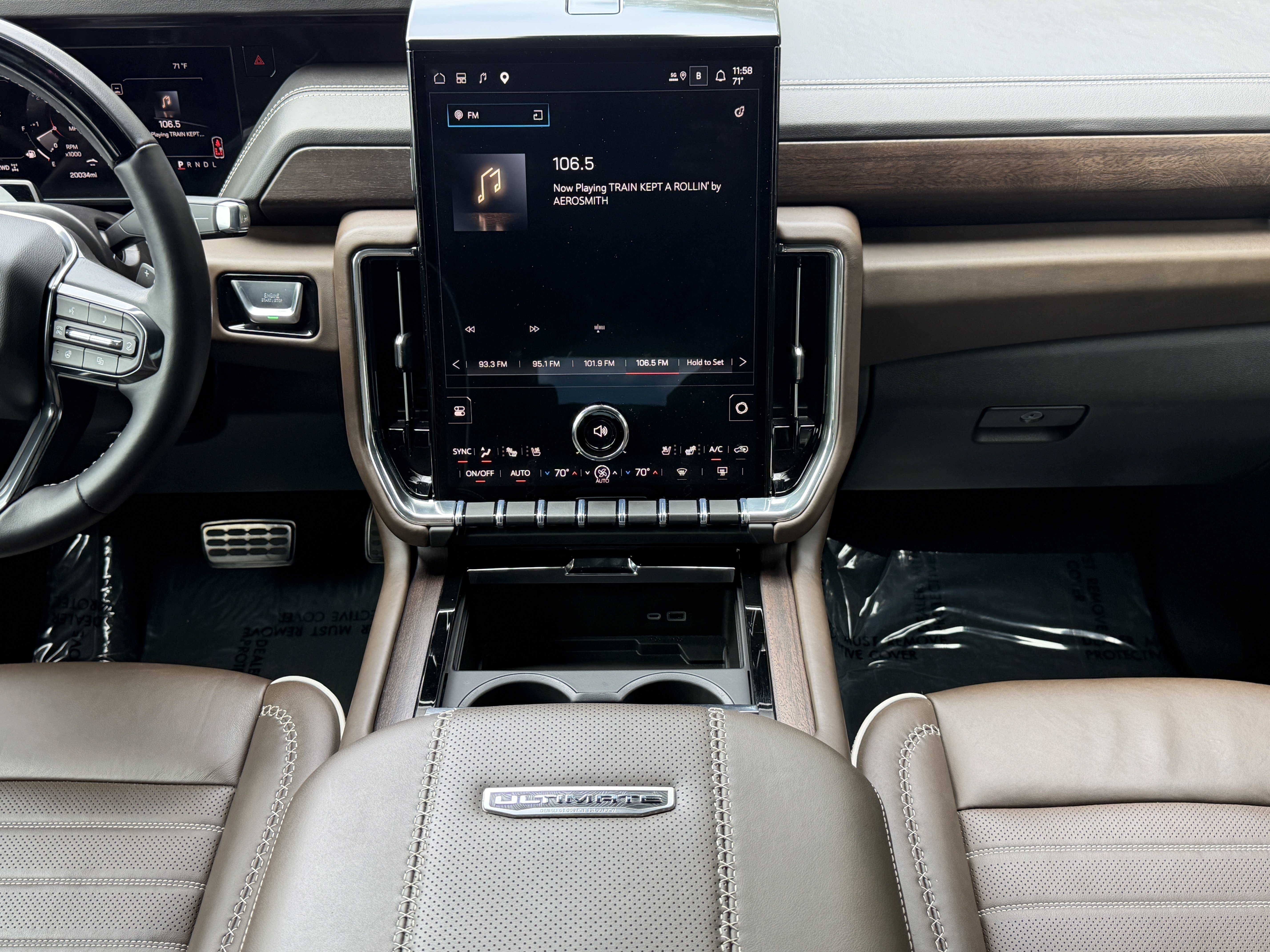 Used 2025 GMC Yukon Denali Ultimate AWD/4WD image 27