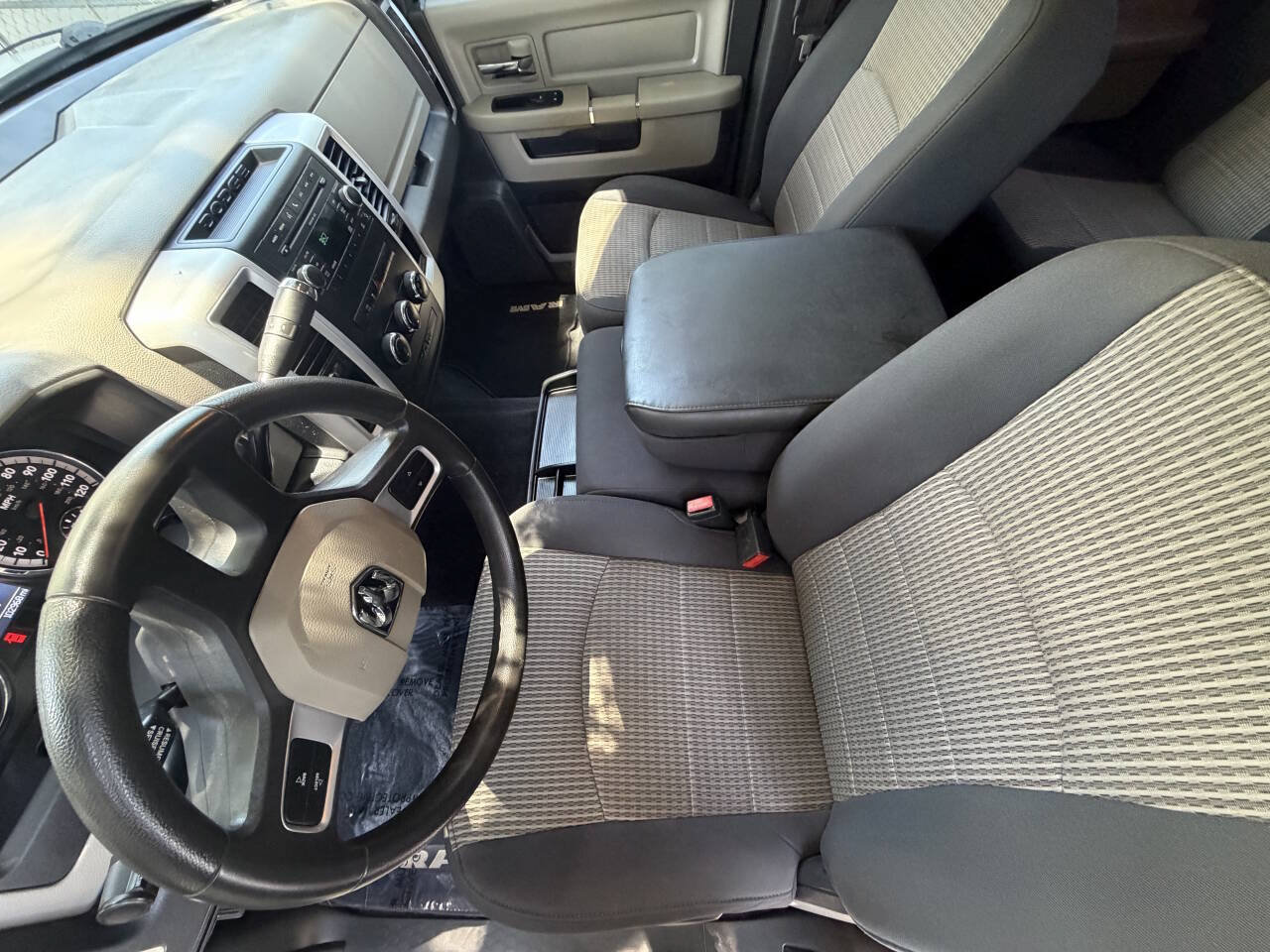 Used 2011 RAM 1500 Classic SLT w/ Remote Start & Security Group RWD image 10