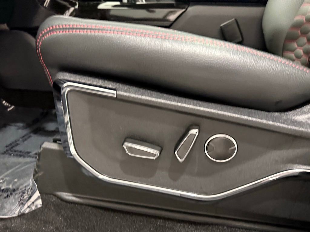 New 2024 Ford F150 Lariat w/ Equipment Group 502A High image 12