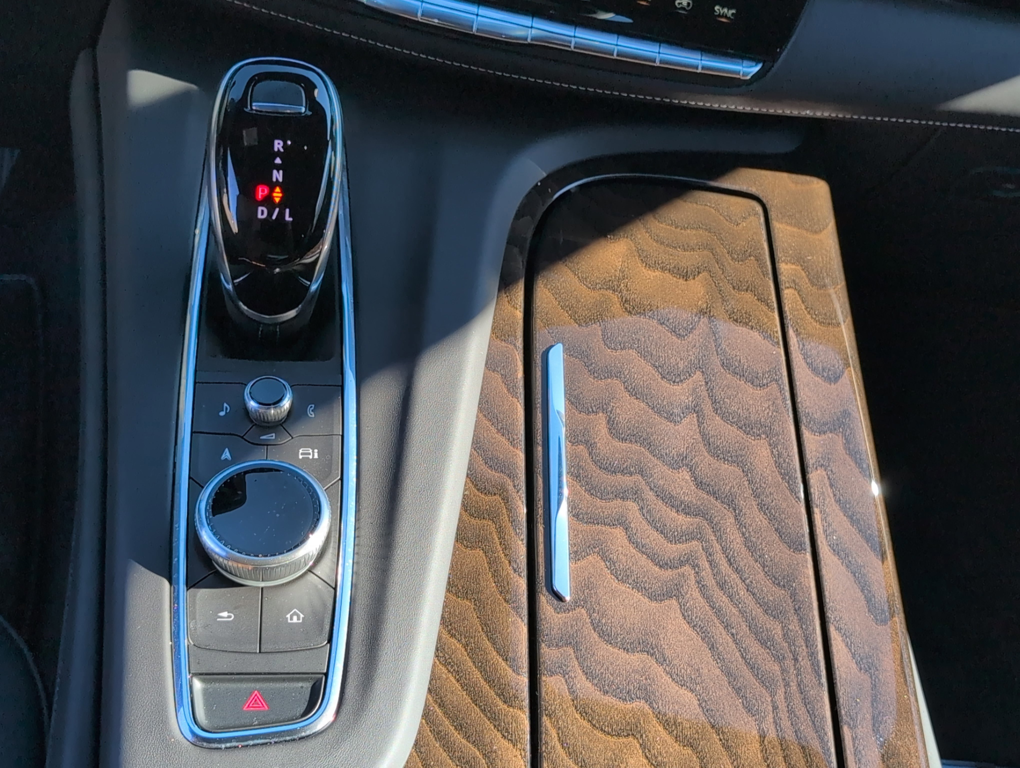 Certified 2024 Cadillac Escalade Sport Platinum image 21