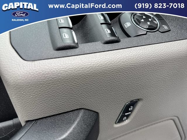 Used 2017 Ford F250 XL w/ Power Equipment Group AWD/4WD image 21