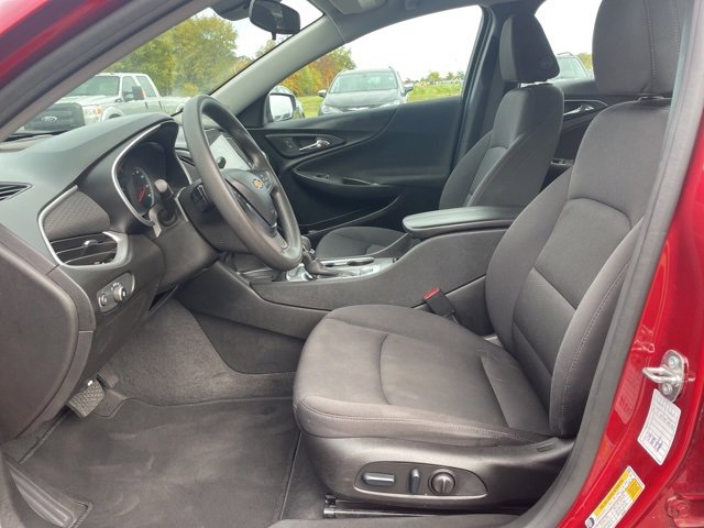 Used 2024 Chevrolet Malibu LT image 8
