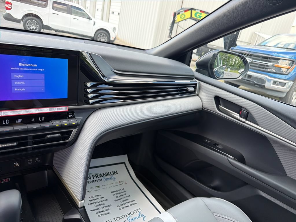 New 2026 Toyota Camry SE FWD image 17