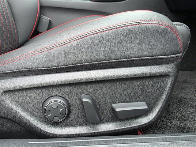 Used 2025 Genesis G70 3.3T Advanced image 28