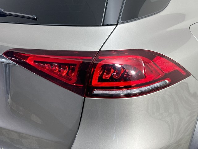 Used 2021 Mercedes-Benz GLE 350 w/ Premium Package image 33
