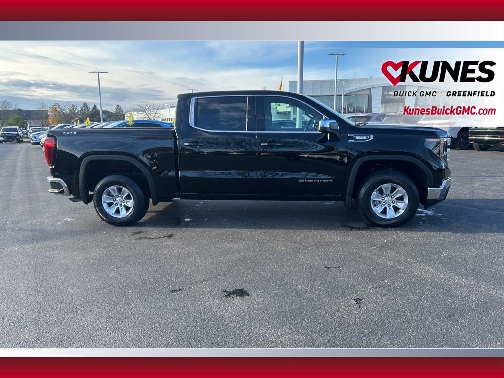 New 2026 GMC Sierra 1500 SLE image 2