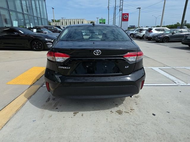 Used 2024 Toyota Corolla LE FWD image 5