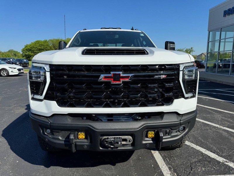 Used 2025 Chevrolet Silverado 2500 ZR2 w/ ZR2 Bison Edition image 9