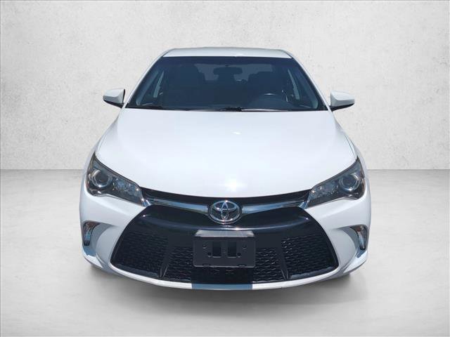 Used 2017 Toyota Camry SE FWD image 2