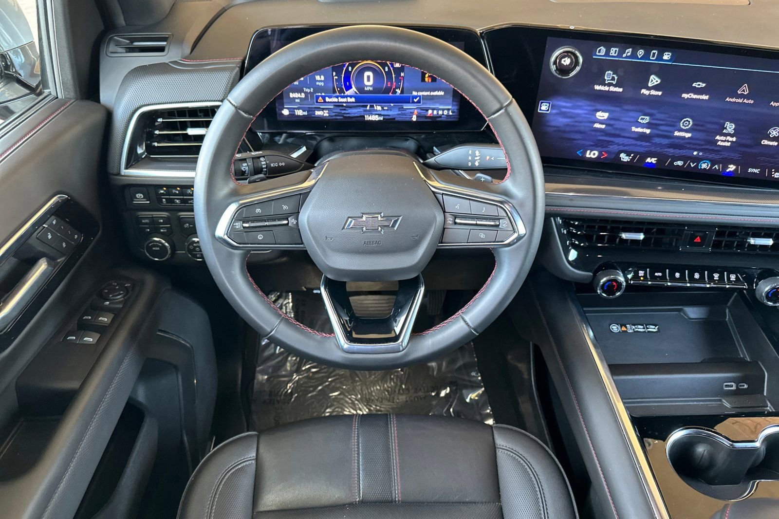 Certified 2025 Chevrolet Suburban RST image 15