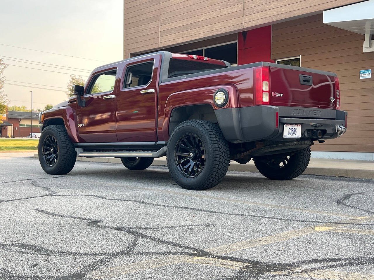 Used 2009 HUMMER H3T Alpha AWD/4WD image 3