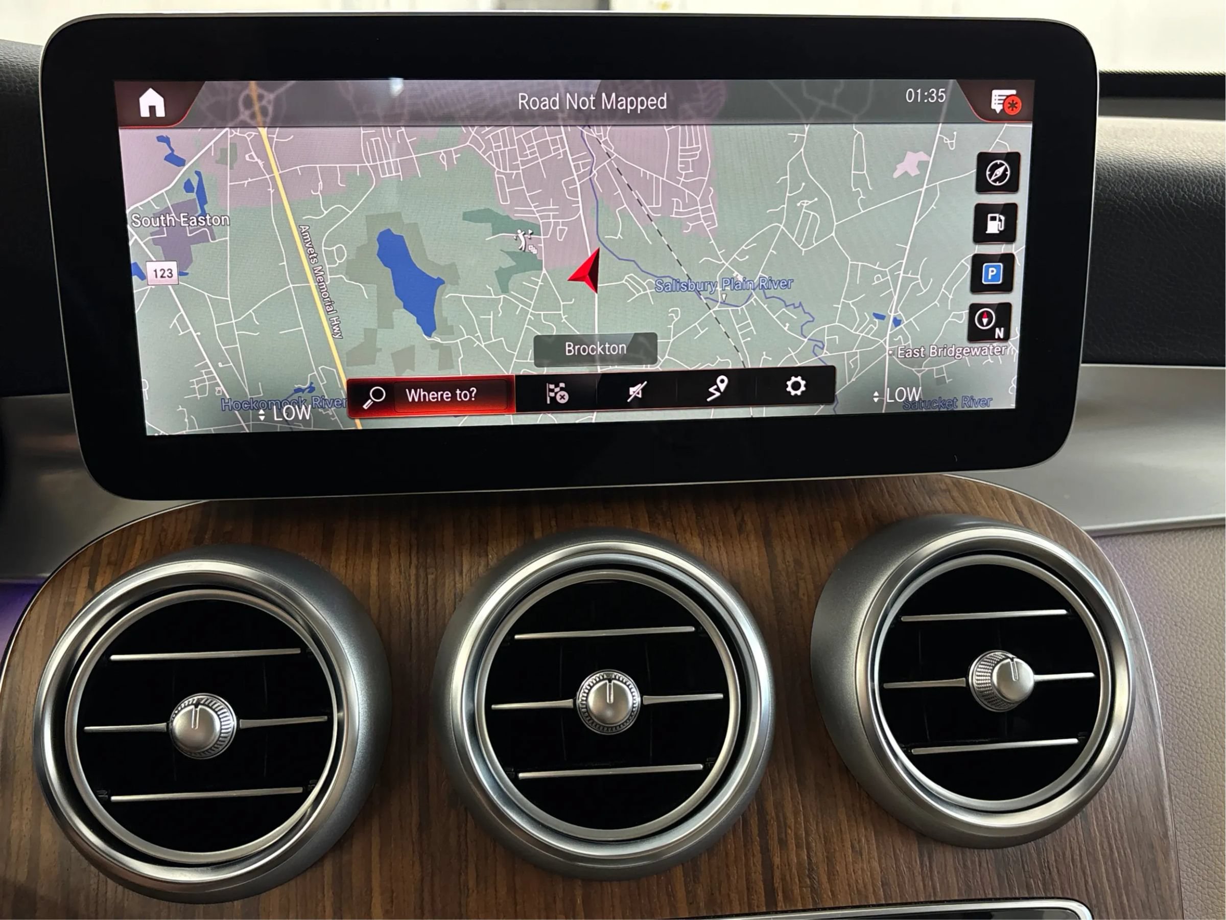 Used 2022 Mercedes-Benz GLC 300 4MATIC image 35