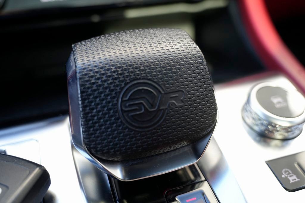 Used 2022 Jaguar F-PACE SVR image 64