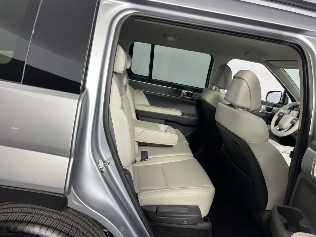 Used 2024 Hyundai Santa Fe SEL image 32