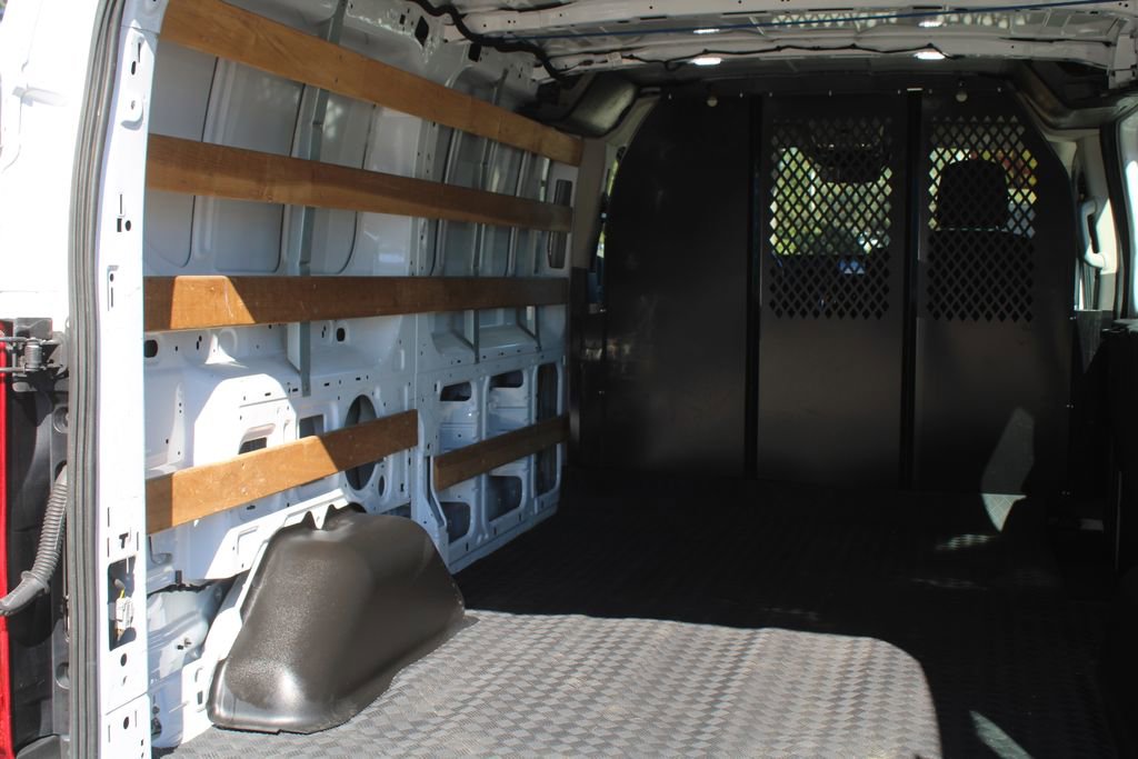 Used 2022 Ford Transit 250 Low Roof w/ Exterior Upgrade Package image 25