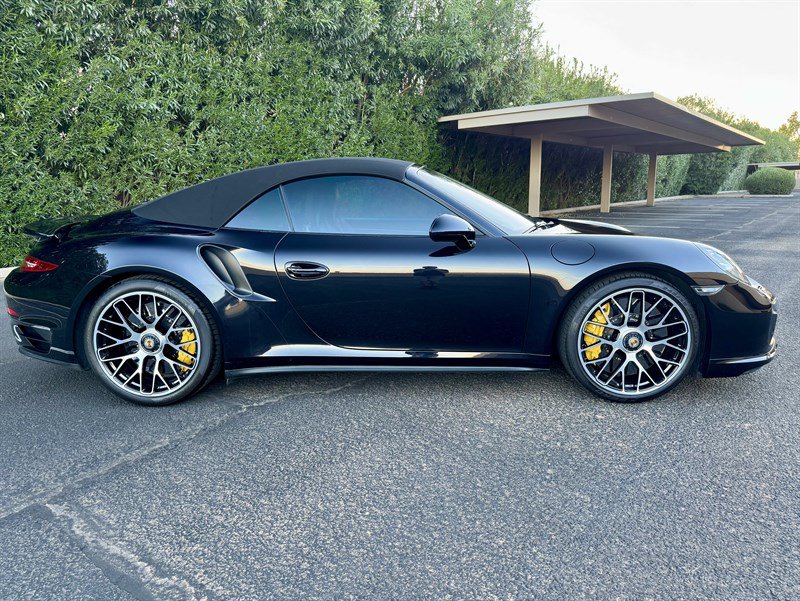 Used 2015 Porsche 911 Turbo S w/ High-end Infotainment Package AWD/4WD image 58