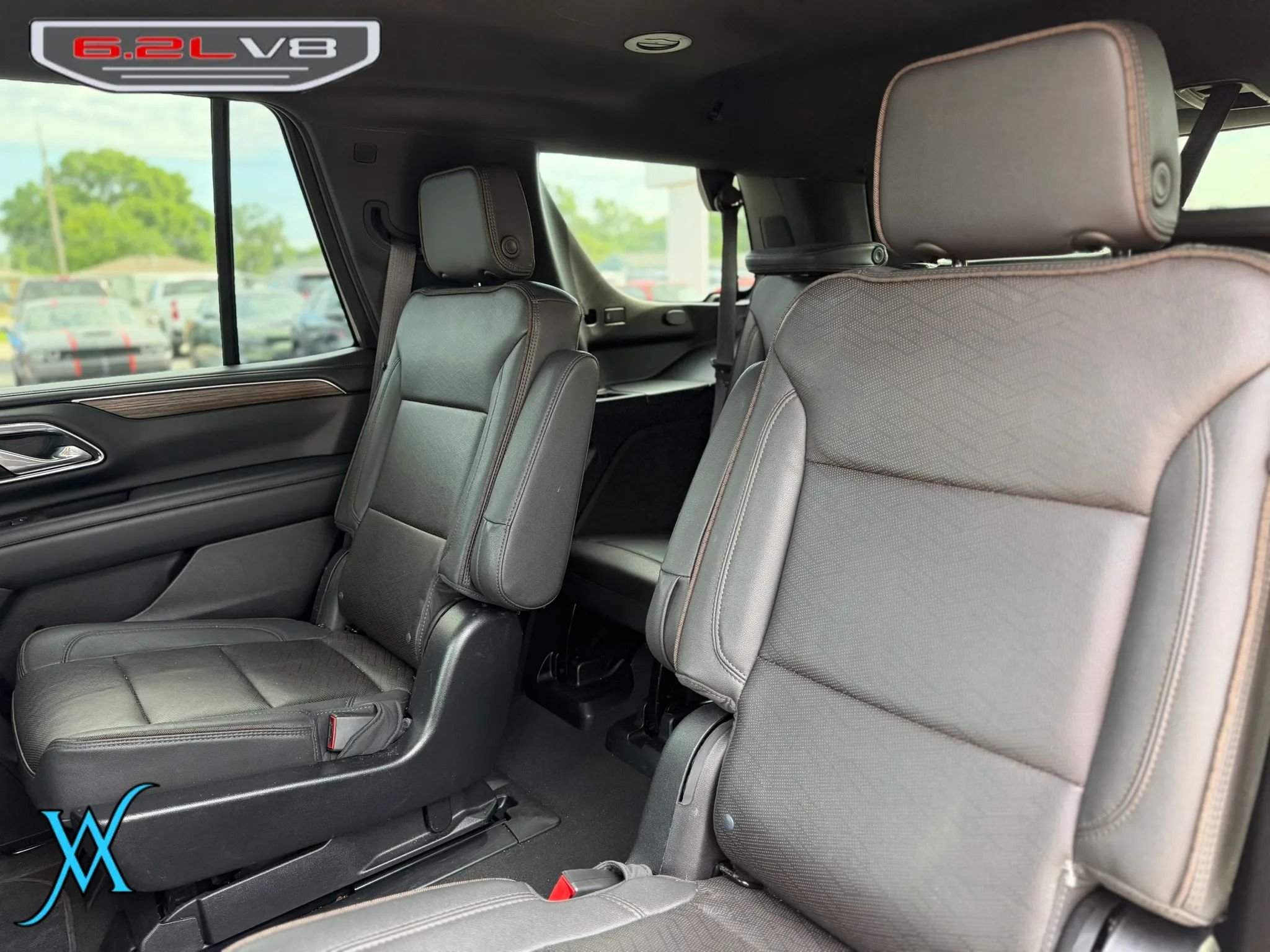 Used 2023 Chevrolet Tahoe High Country AWD/4WD image 17