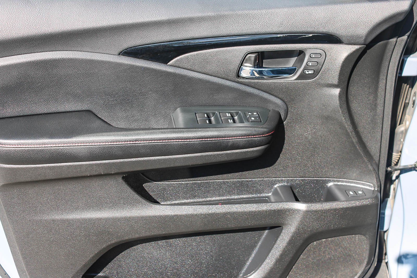 Used 2022 Honda Pilot Black Edition image 21