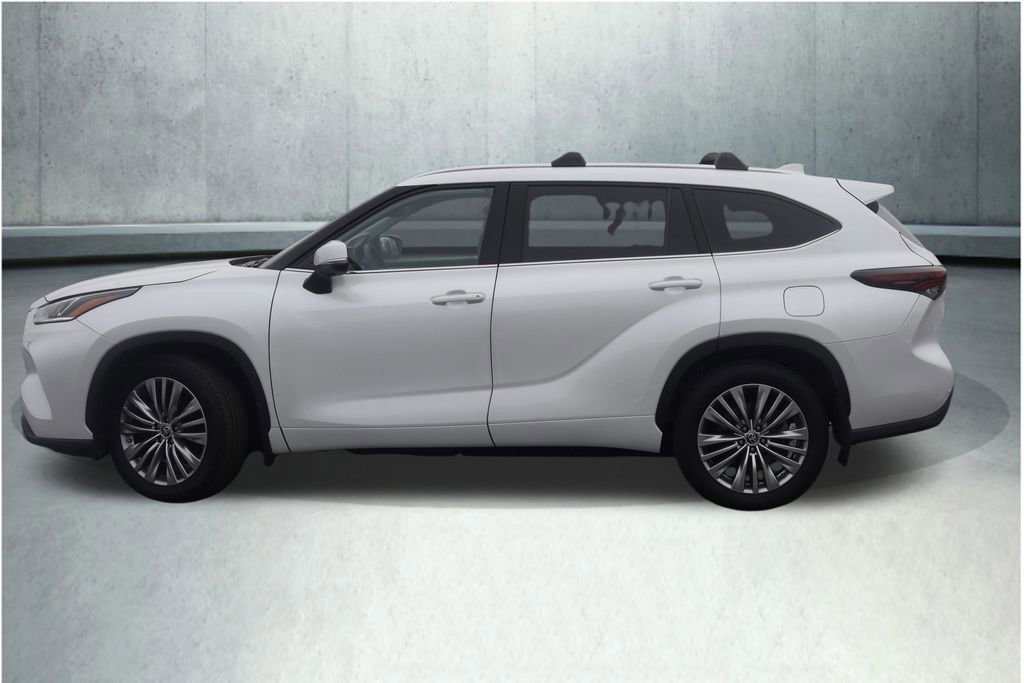 Used 2024 Toyota Highlander Platinum AWD/4WD image 24
