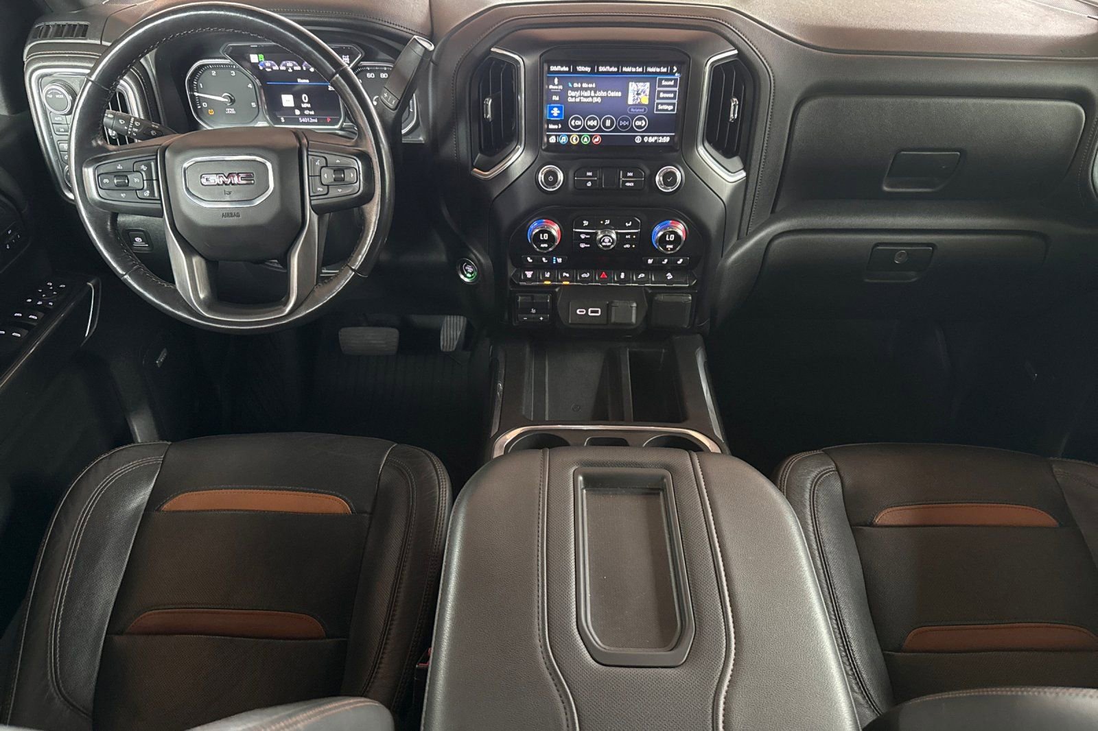 Used 2020 GMC Sierra 2500 AT4 w/ AT4 Premium Package AWD/4WD image 13