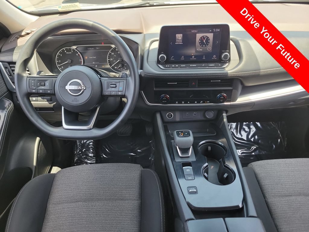 Used 2023 Nissan Rogue SV FWD image 4
