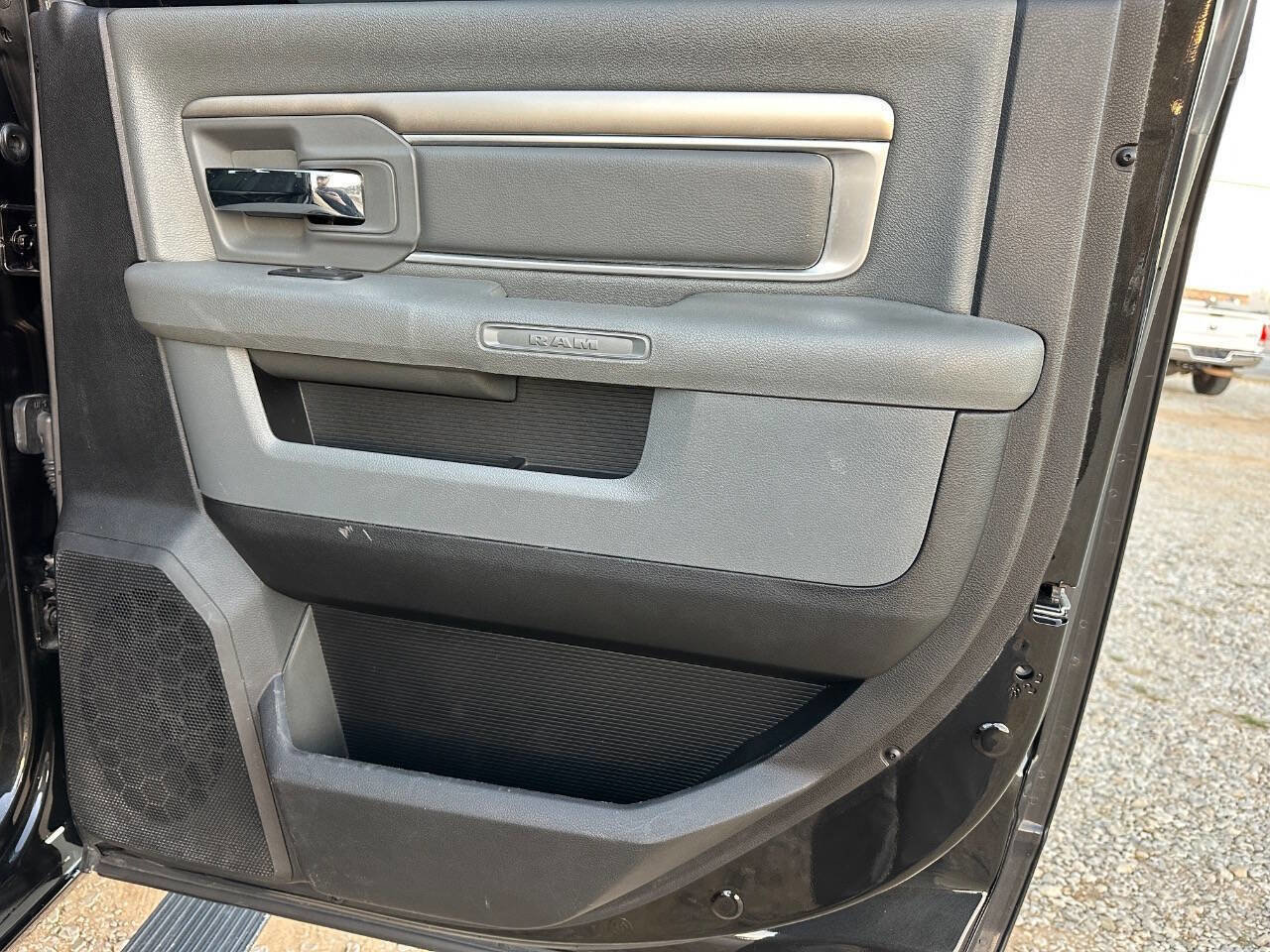 Used 2016 RAM 2500 Big Horn w/ Black Appearance Group image 16