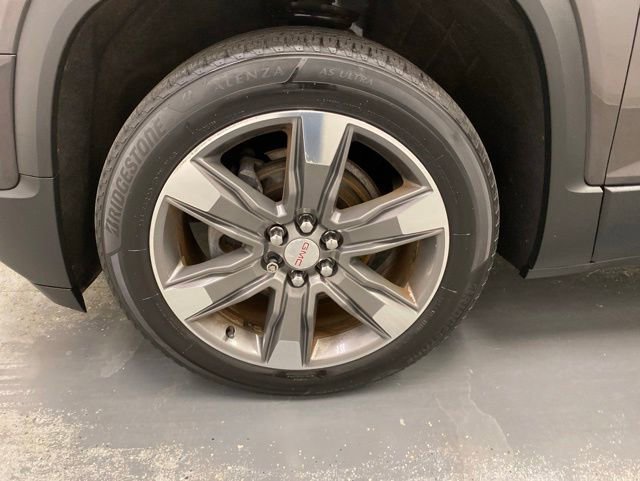 Used 2017 GMC Acadia SLT w/ LPO, Cargo Package AWD/4WD image 30