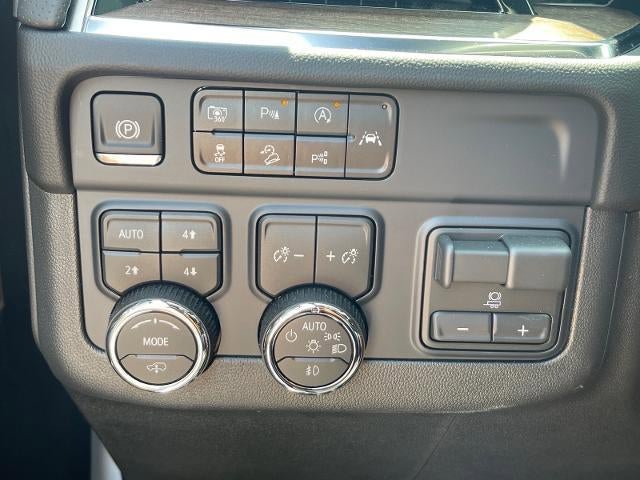 Used 2026 Chevrolet Tahoe High Country AWD/4WD image 15