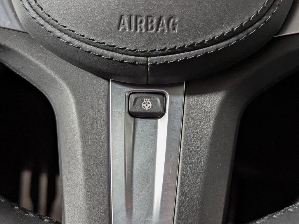 Used 2021 BMW 540i xDrive w/ M Sport Package image 24