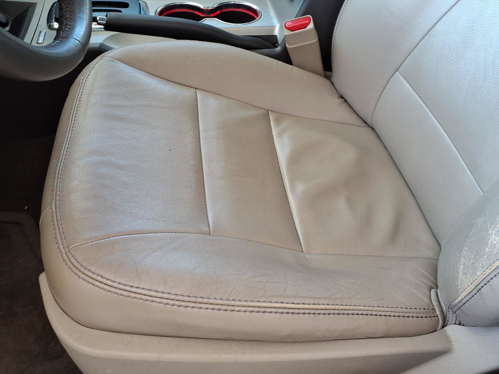 Used 2012 Ford Fusion Hybrid FWD image 4