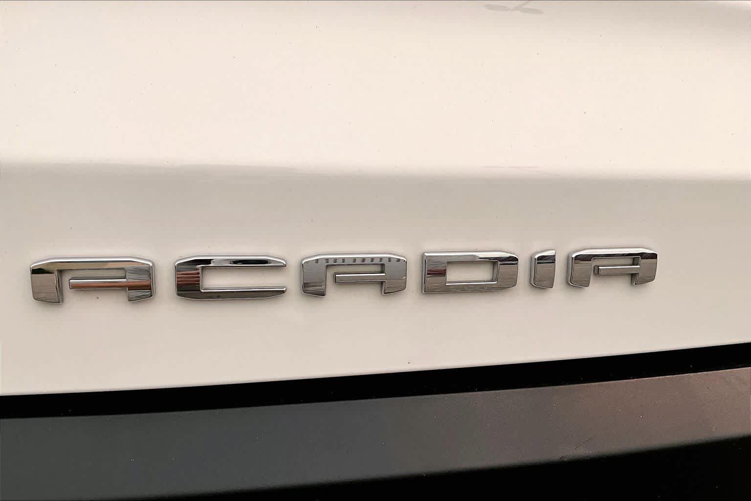 Used 2023 GMC Acadia AT4 w/ Preferred Package AWD/4WD image 33