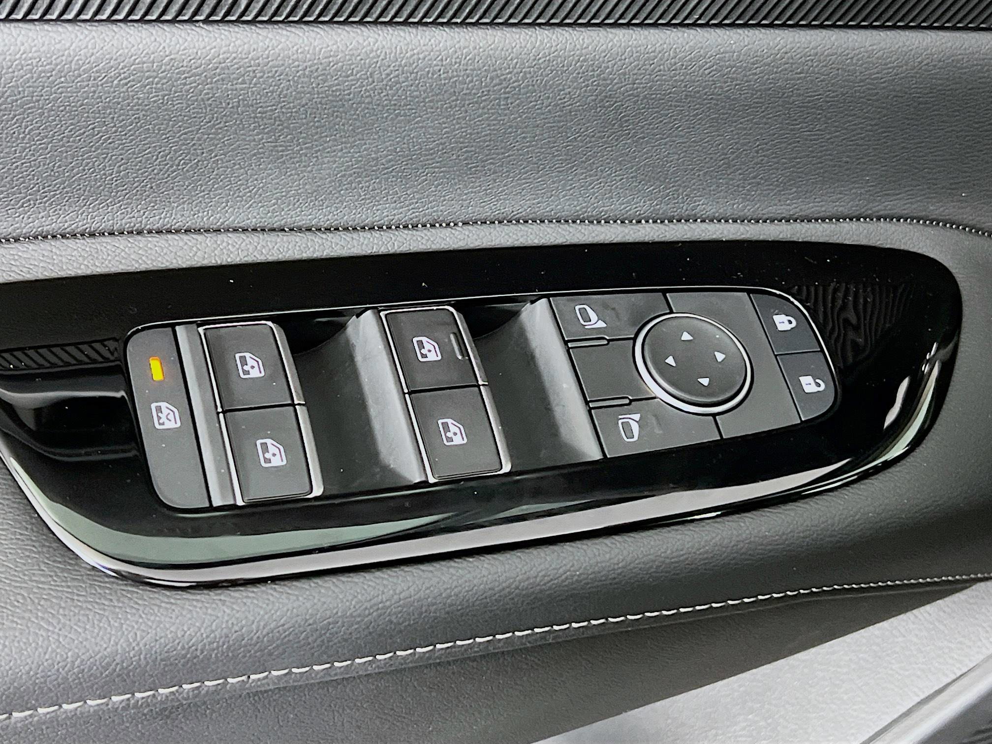 New 2025 Nissan Murano SV w/ Cargo Package image 20