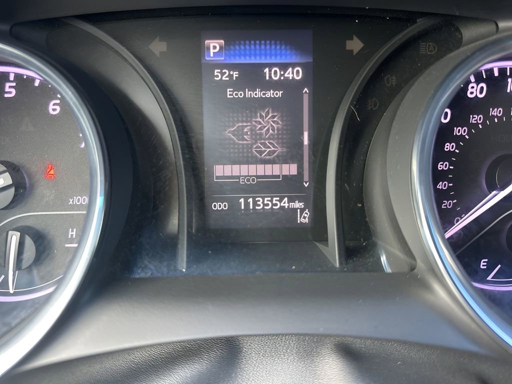 Used 2020 Toyota Camry SE image 21