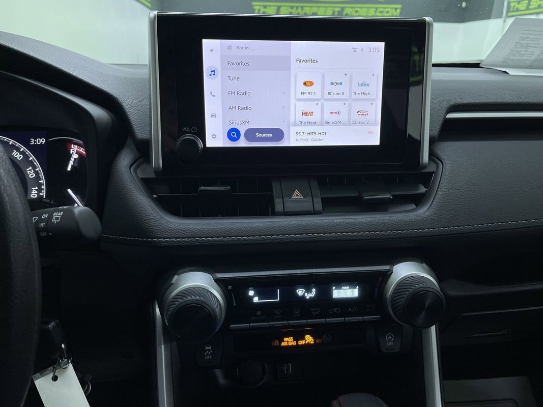 Used 2024 Toyota RAV4 LE image 21